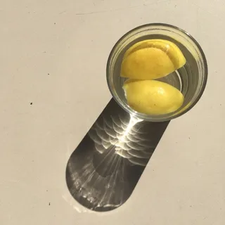 חצי הכוס המלאה