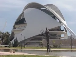 נפטון משקיף על קלאטרווה